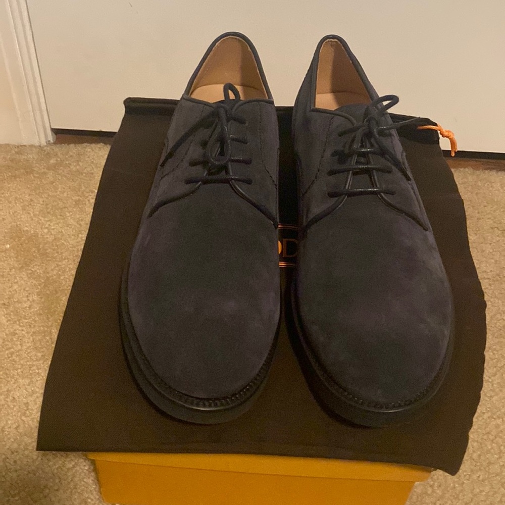 Tod’s men suede shoes size 11 brand new